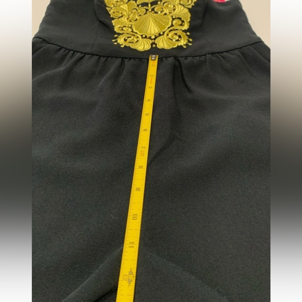 Lilly Pulitzer Black and Gold Strapless Jumpsuit. Size 6 - Picture 9 of 11